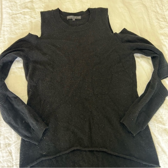 Generation Love cashmere Black cold shoulder sweater size XS - Picture 9 of 12